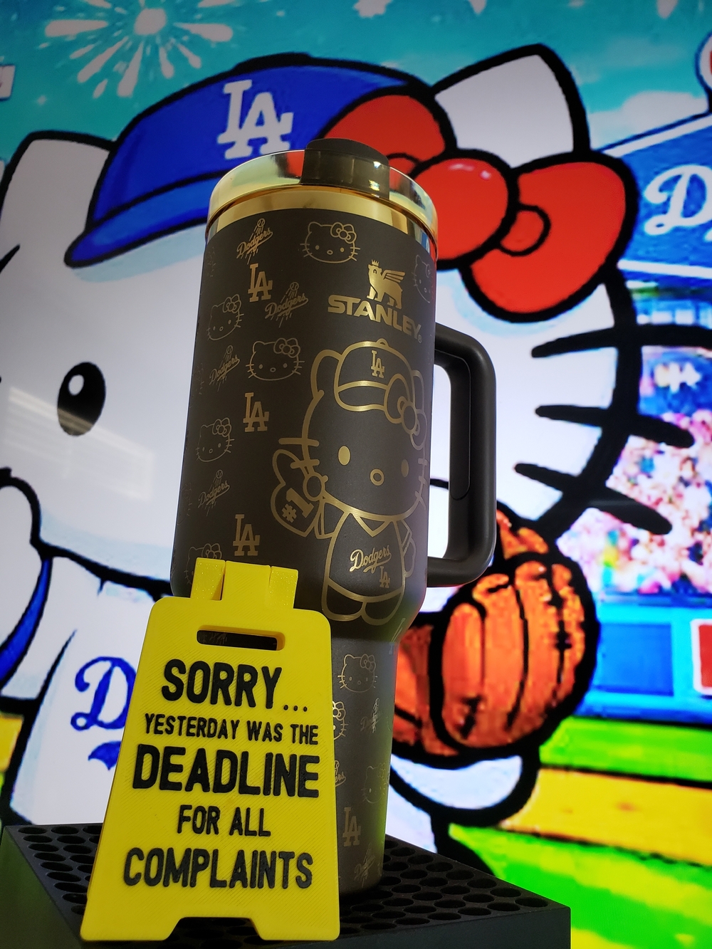 Stanley Hello Kitty x Dodgers Black Gold Travel Mug